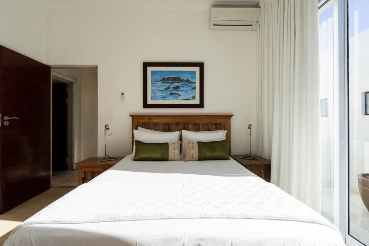 Bantry Beach Luxury Suites Città del Capo Esterno foto