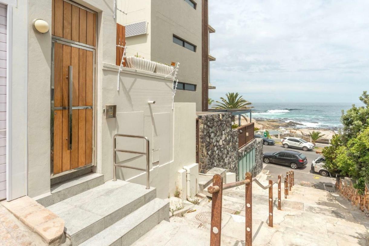 Bantry Beach Luxury Suites Città del Capo Esterno foto